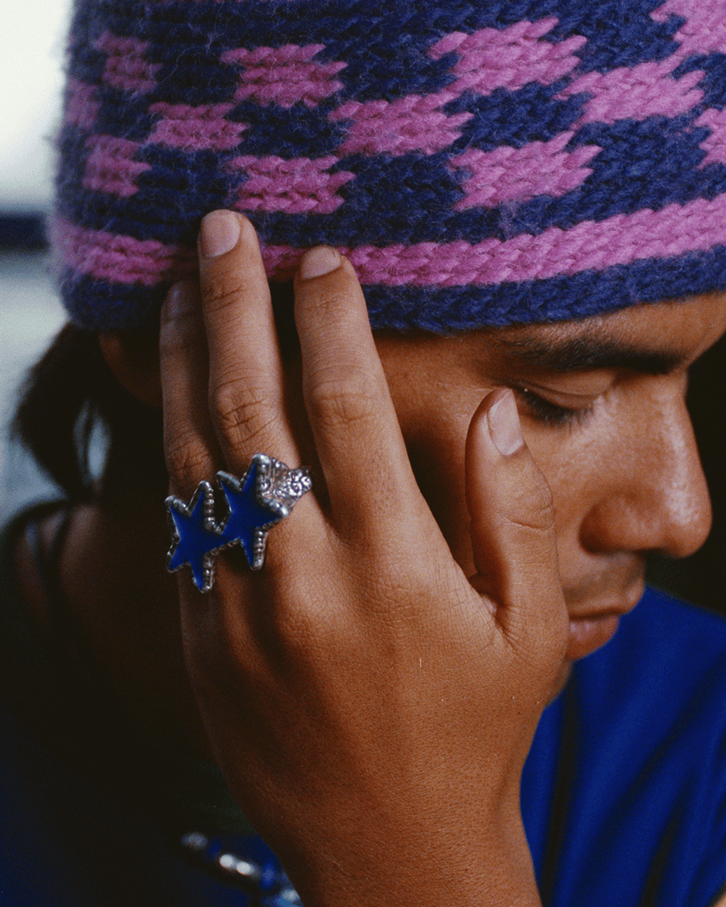 Blue Melted Stars Knuckle Ring